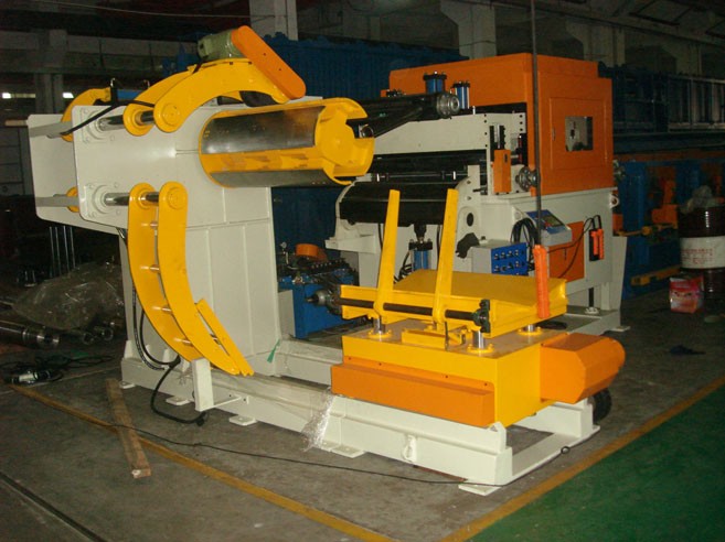 DECOILER, STRAIGHTENER, FEEDER  3IN 1